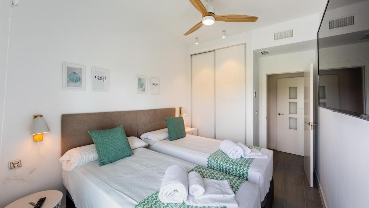 Homity Holidays - Playa Granada - Marina Golf Motril Exterior photo